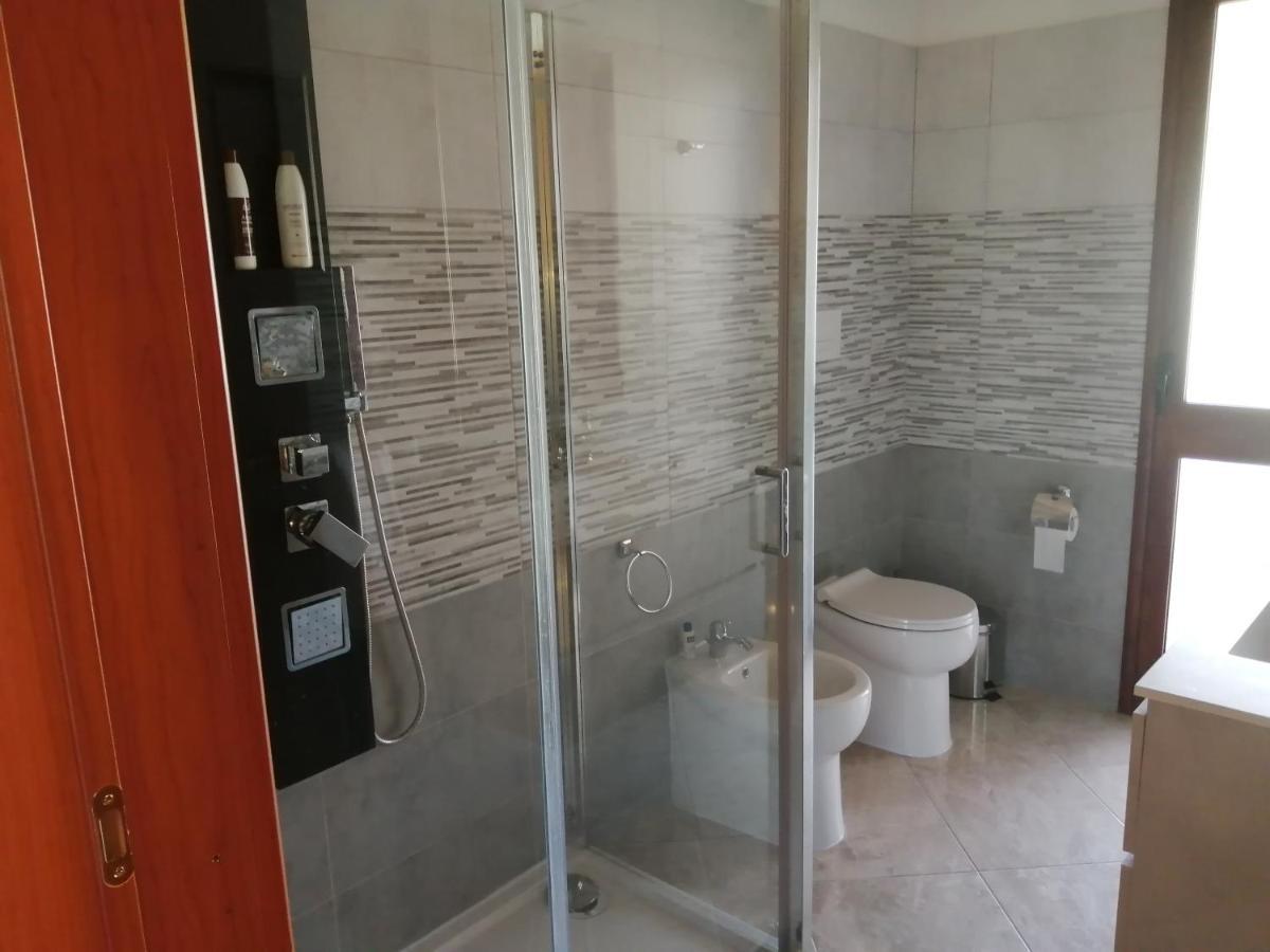 Il Frutteto Bed & Breakfast ตอเรเดลเลสเตลเล ภายนอก รูปภาพ